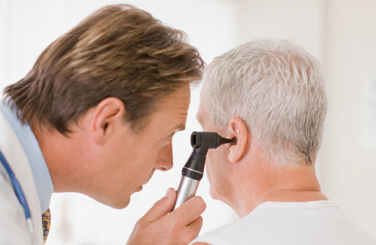 التهاب الأذن الوسطى عند الكبار