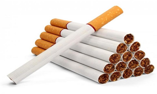 التدخين يسبب الكحة المزمنة