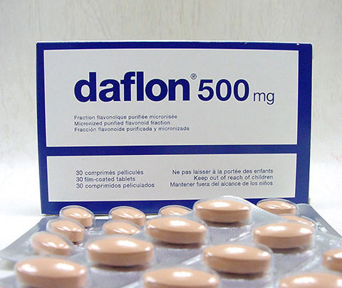 عبوة اقراص دافلون تحتوي على شريطين