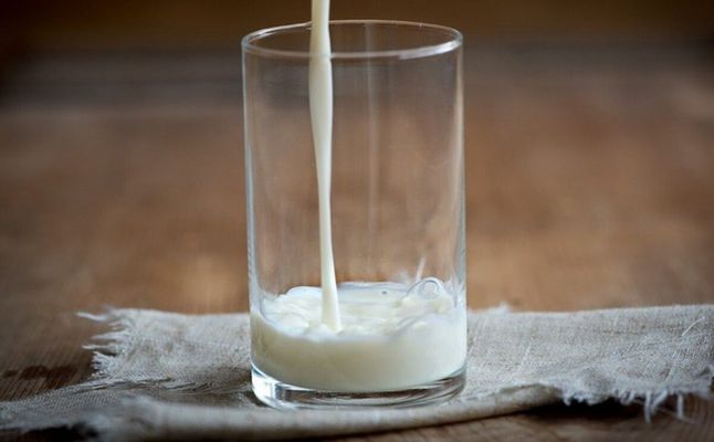 اضرار الافراط في شرب الحليب