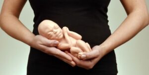 الاجهاض وانهاء الحمل المبكر