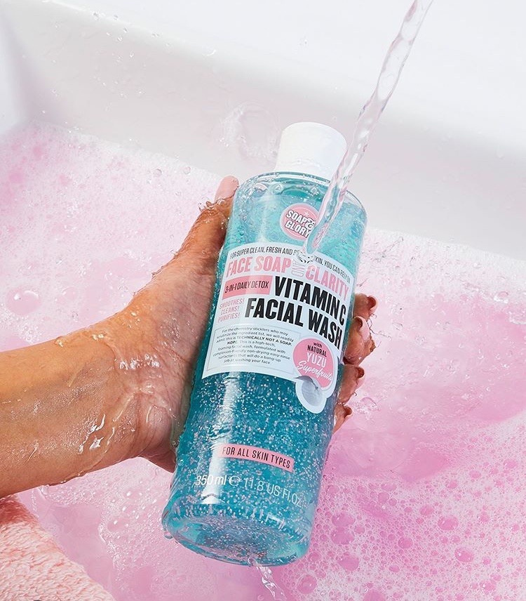 غسول Soap & Glory لـ العناية المنتظمة بـ البشرة