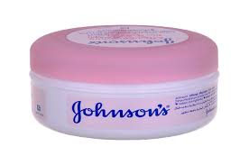 كريم جونسون Johnson's لـ ترطيب بشرة الأطفال وحمايتها من الجفاف والالتهابات
