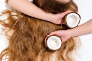 فوائد كريمات جوز الهند لـ الشعر وأفضل أنواعها والطريقة الصحيحة لـ استخدامها