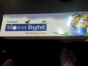 كريم مون لايت Moon Light Cream لـ تفتيح البشرة وإزالة التصبغات والقضاء على البقع الداكنة