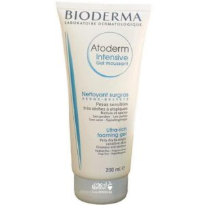 Bioderma والبشرة الجافة ، غسول يمنح بشرتك الرطوبة والتغذية ويحميها من التشققات وينظفها ويطهرها بـ عمق